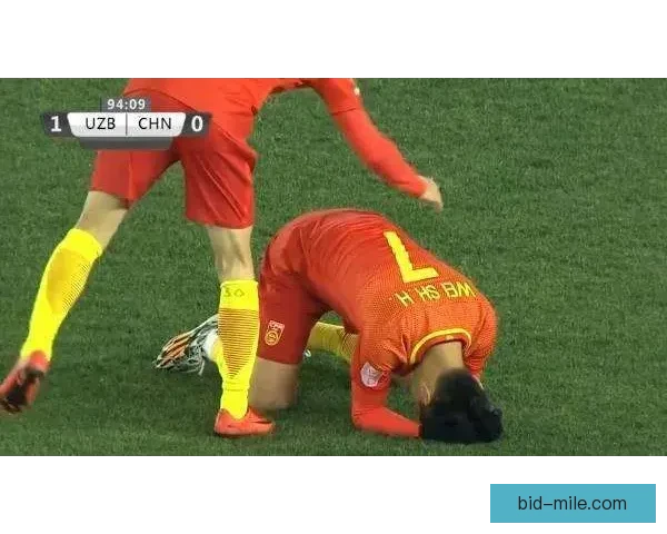 巴顿边路突破展现速度与技术完美结合震撼全场